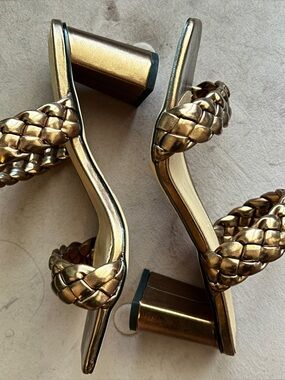 Dunes by Cushionair Iris Chunky Braided Block Heel with Memory Foam